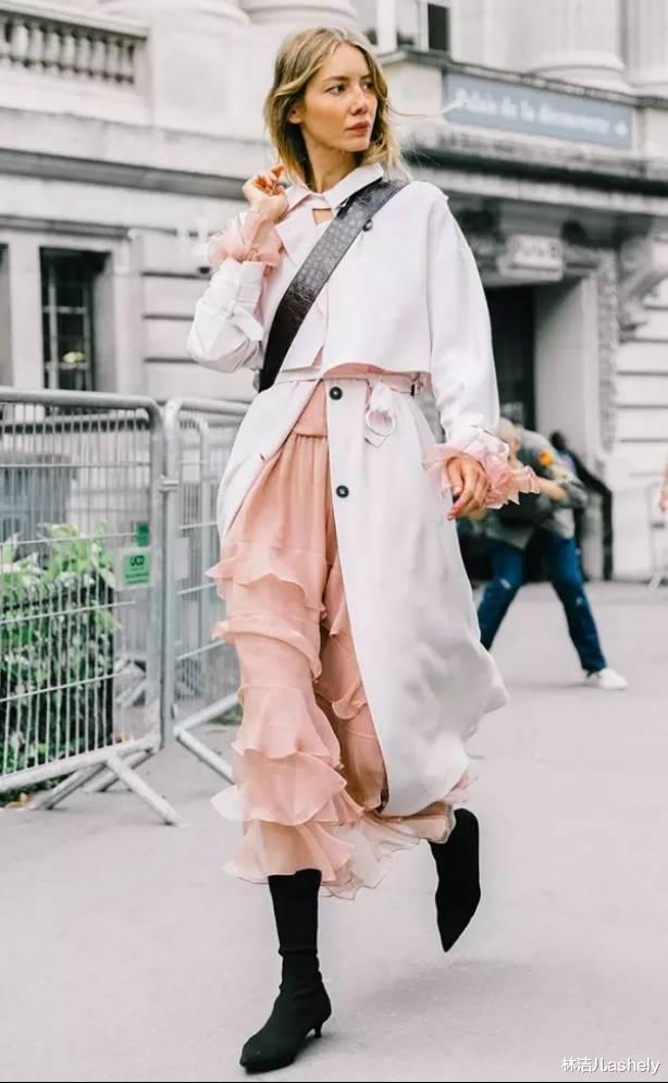 林洁儿ashely|怎样提升“仙女力”,唐嫣刘涛杨紫都用了这同一条连身裙!