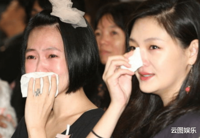 小S|43岁男星腿冒淤青一度病危！幸好已康复，哥哥9年前因该病去世