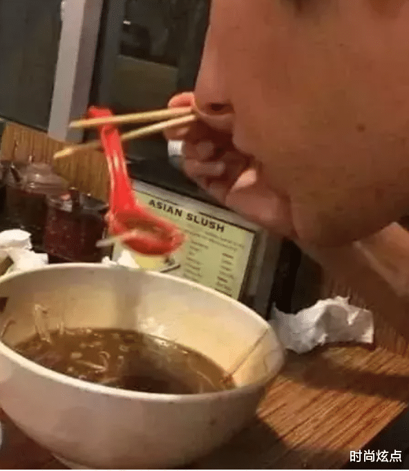 时尚炫点|生活中，我们不爱做饭，就会点外卖！但是你能想到，他们还是银河护卫胃队吗？