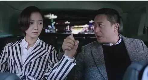 王珞丹|张嘉译讲述与王珞丹吻戏：她是个敬业的演员，一把就给我按墙上了