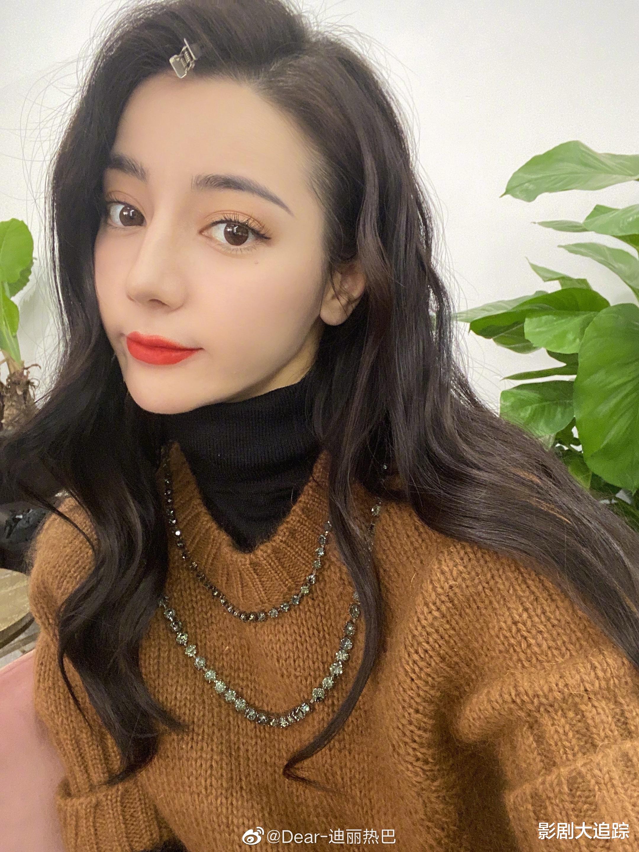 迪丽热巴|《球状闪电》溜了半年的热巴女主换成了御姐童瑶？男主也是个弟弟