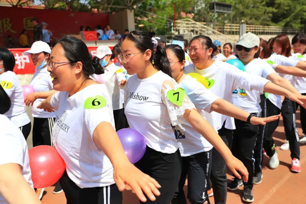 黄河新闻网长治 和平医院开展首届户外拓展训练活动