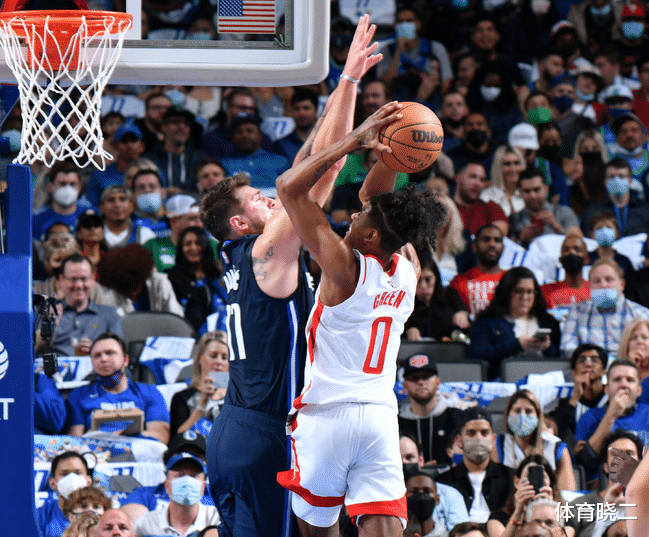 火箭酝酿6人大交易！沃尔有望赶赴洛杉矶，将全力培养杰伦格林