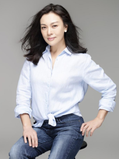 张艺谋|1986年，张艺谋带巩俐去酒店试完戏后，就替代了史可成红高粱女主