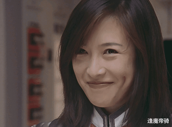 迪迦·奥特曼|同样是被总部知道身份,为何大古全身而退,飞鸟被囚禁造奥特曼?