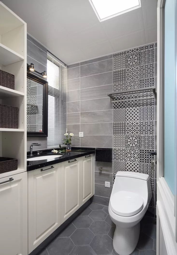 |新房装修非常漂亮，一个客厅尽显奢华大气！