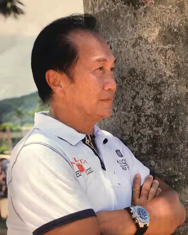 顽童说情感 欧阳佩珊去世四年后，郭锋还是坚持每天和她“聊天”，真是一位痴情的丈夫。