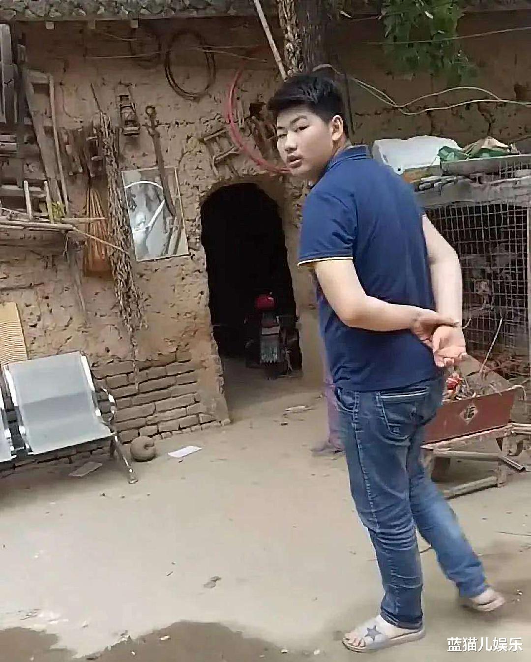 陈亚男|小学毕业的朱小伟厉害了！发千字文讨伐陈亚男，逻辑清楚文风犀利