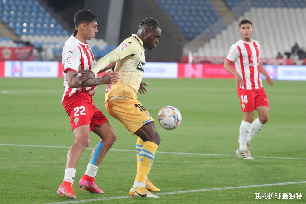 西班牙人|武磊18分钟0射门！西班牙人1-1无缘西乙6连胜，德托马斯失点球