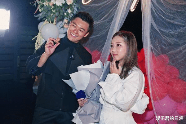 求婚|恭喜！TVB小生求婚成功，与女友相恋已5年，女方颜值超高不输明星