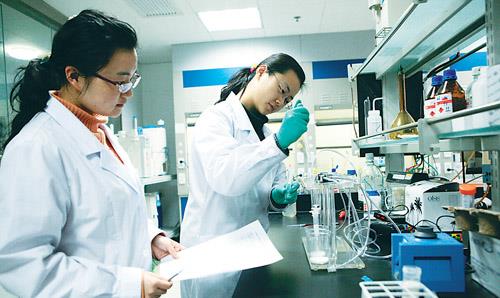 日本|大批日本科学家流入中方，杨振宁果然一语成谶，白宫承认阻拦不住