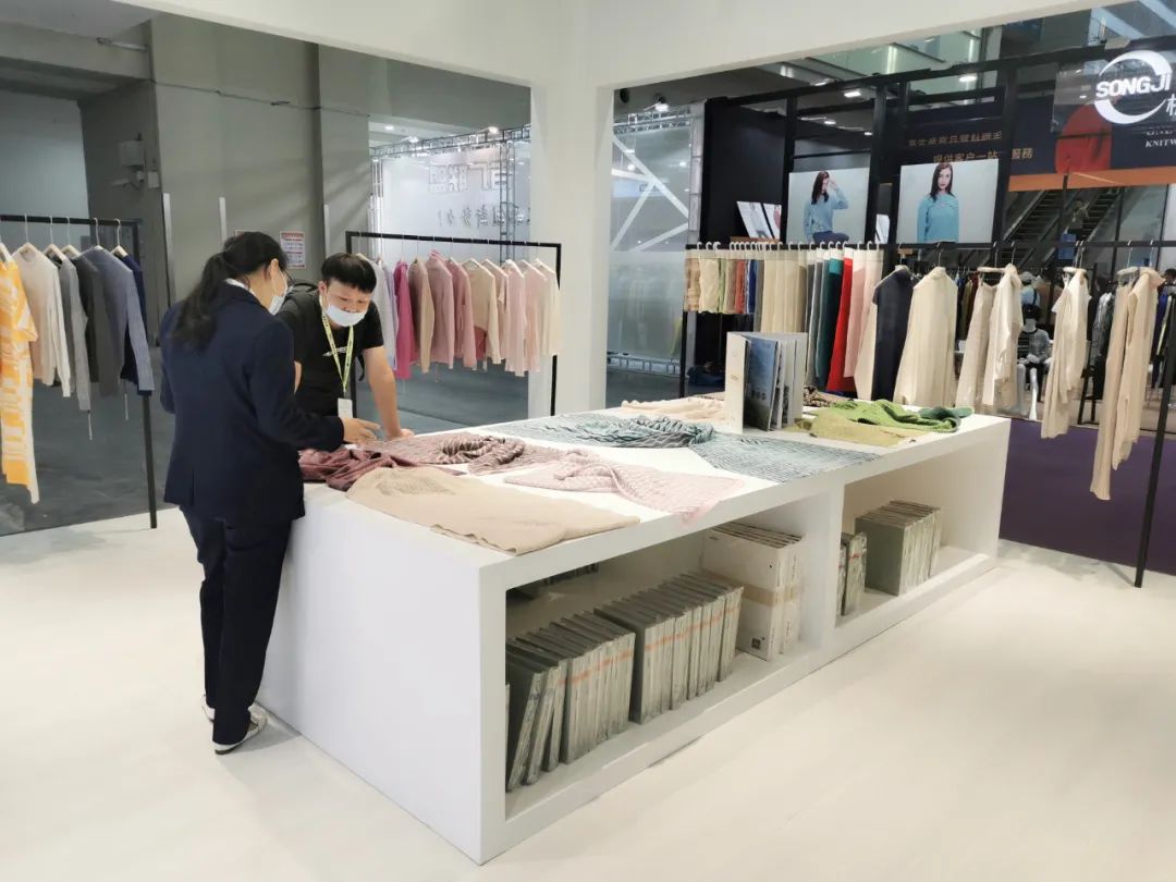 纺织服装时尚内参 羊绒旗舰！M.ORO演绎极致纱线魅力，尽显高端羊绒文化