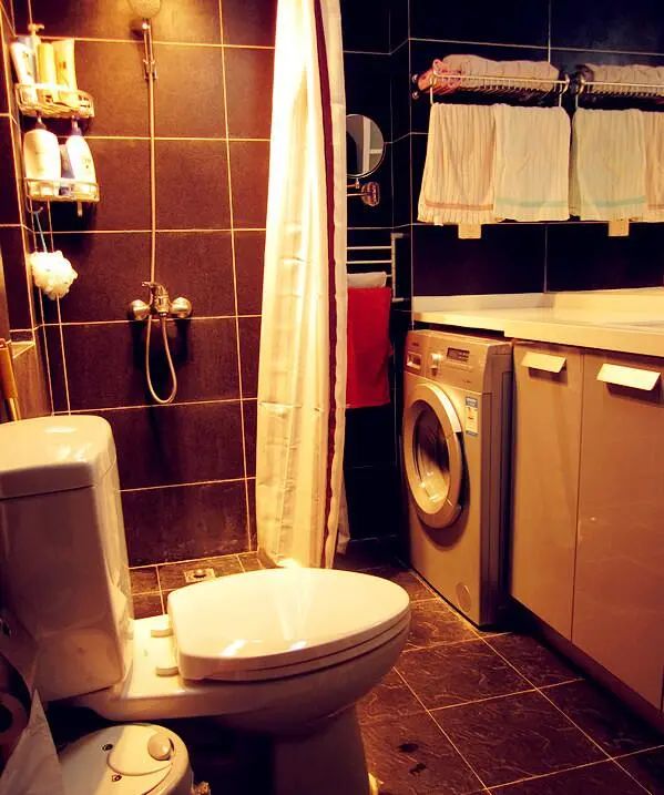 花光积蓄买35平的蜗居当婚房,媳妇只花二万块装修,太厉害