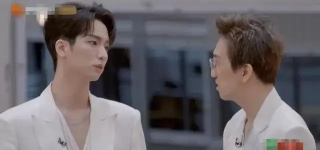 陈小春|从陈小春的卑微到李承铉的犀利，哥圈的高质量社交，全是职场兵法