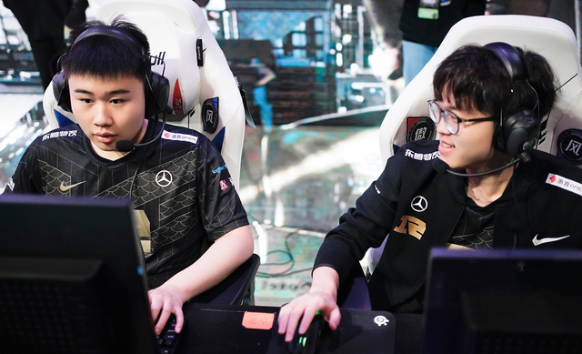 lpl|RNG上野双人组获得LPL认可？选手证书发下来，Bin成298号