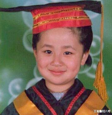 杨紫|比起心疼毛晓彤，我更心疼被张小姐撩男朋友，却不敢吭声的杨紫