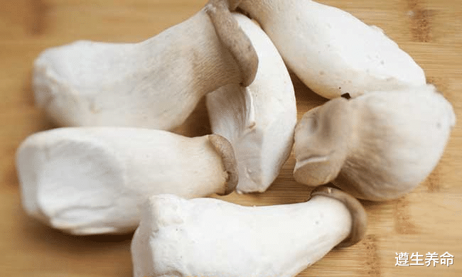 杏鲍菇|杏鲍菇的功效与作用 食用杏鲍菇的好处