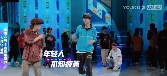 于月仙|街舞四首播好评不断，王一博帮队友圆梦，用实力和人品赢得尊重