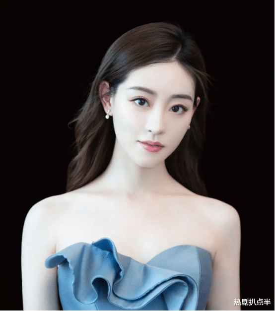 迪丽热巴|出道4年演了7个女主，砸了资源却捧不红的她，或惨遭嘉行放弃