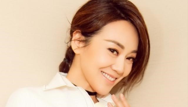 育儿心课堂|入行10年才演主角,人到中年无奈离异,闫妮的人生比你想得更艰难