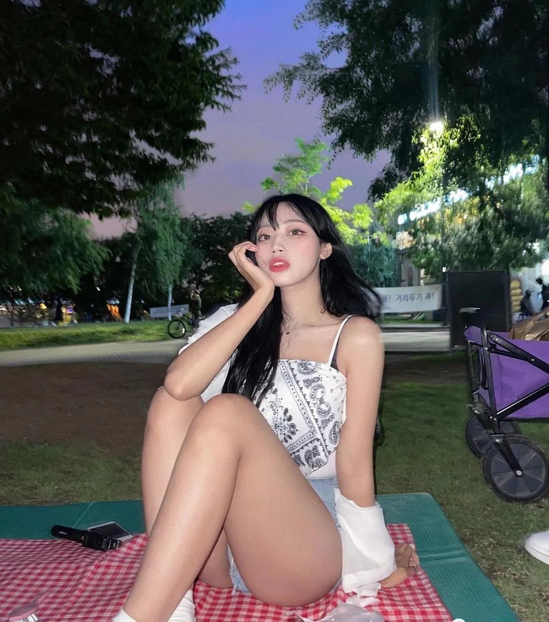 女主播|95后的韩国百变女主播 yesul