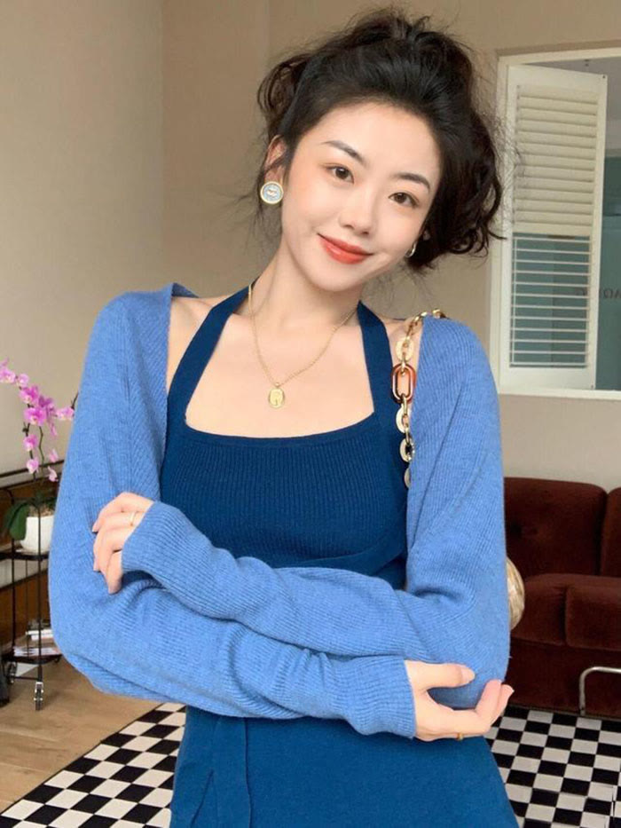 宝贝你别闹 秋天穿裙子也可以很美,温柔针织开衫+连衣裙穿搭,优雅又显气质