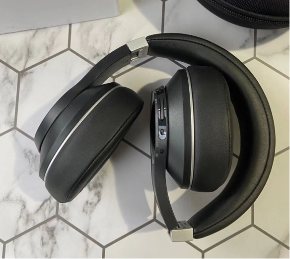 小米科技|适合听歌的头戴蓝牙耳机HIK D1S，操控方便音质够好