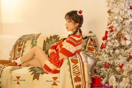 小姐姐|丝袜风情周驯鹿女郎 萌七啊十二月直播诱惑来袭