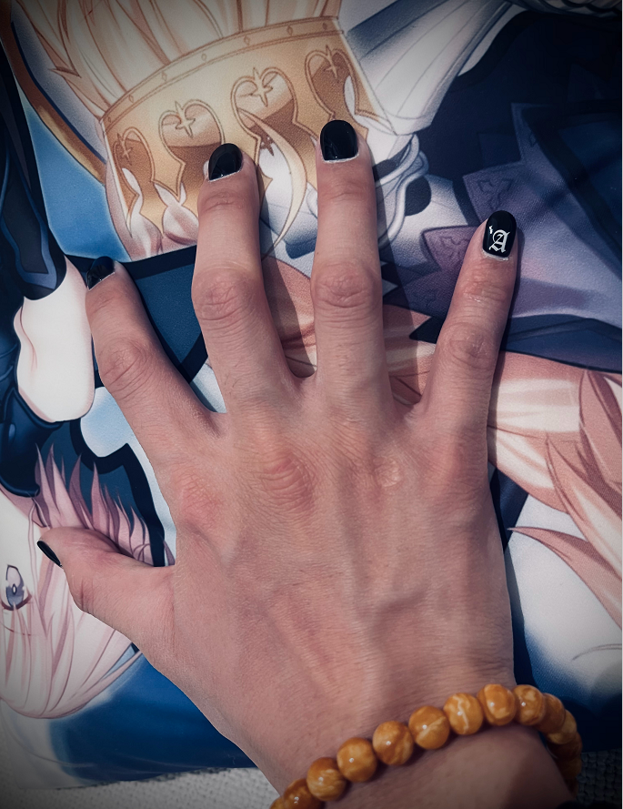 黄子韬|继京剧、电竞之后，黄子韬又公布新爱好！配图一出，感觉有点“娘”