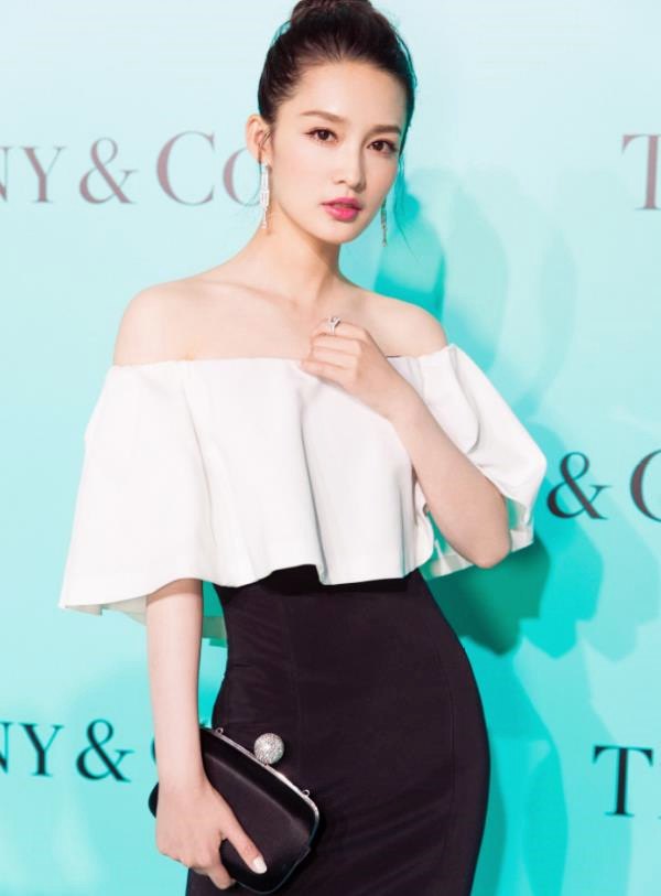 穿衣搭配|女星穿搭：李沁、江疏影、张天爱、杨幂、倪妮，谁更有天赋？