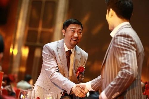 沈腾|连夺11天票房冠军！包贝尔电影成黑马，这个“翻身仗”打得漂亮