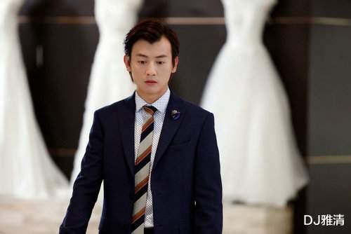 功勋|《功勋》中10位小配角，名气不大但演技精湛，其中一位演反派惟妙惟肖