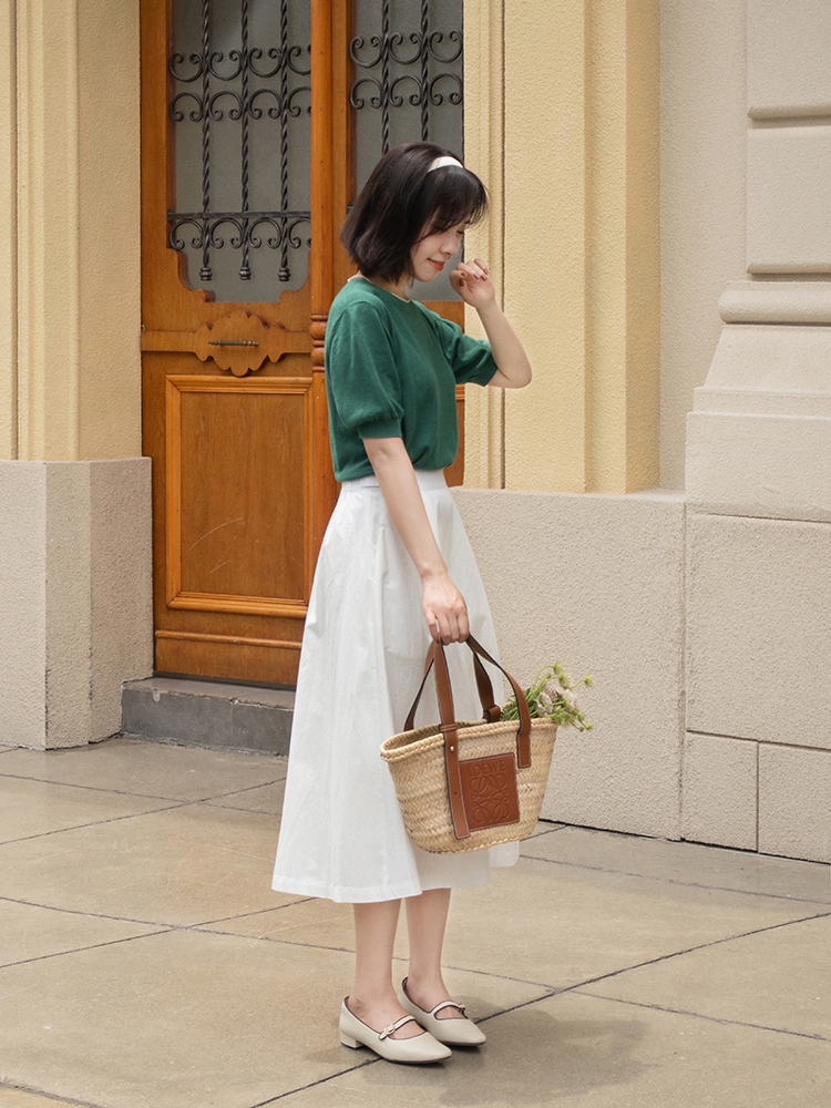 何有强|女神博主绿色衣服单品穿搭，居然能搭配得那么好看，优雅又显白