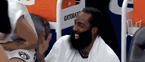 詹姆斯·哈登|從背后擁抱哈登照上熱搜！三巨頭親密無間，歐文：為隊(duì)友的表現(xiàn)驕傲！