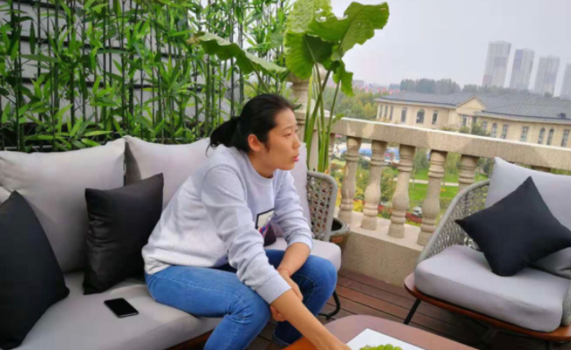 十万个家居为什么|参观朱婷如今住的豪宅,坐落乡村气派豪华,她的努力终于获得回报