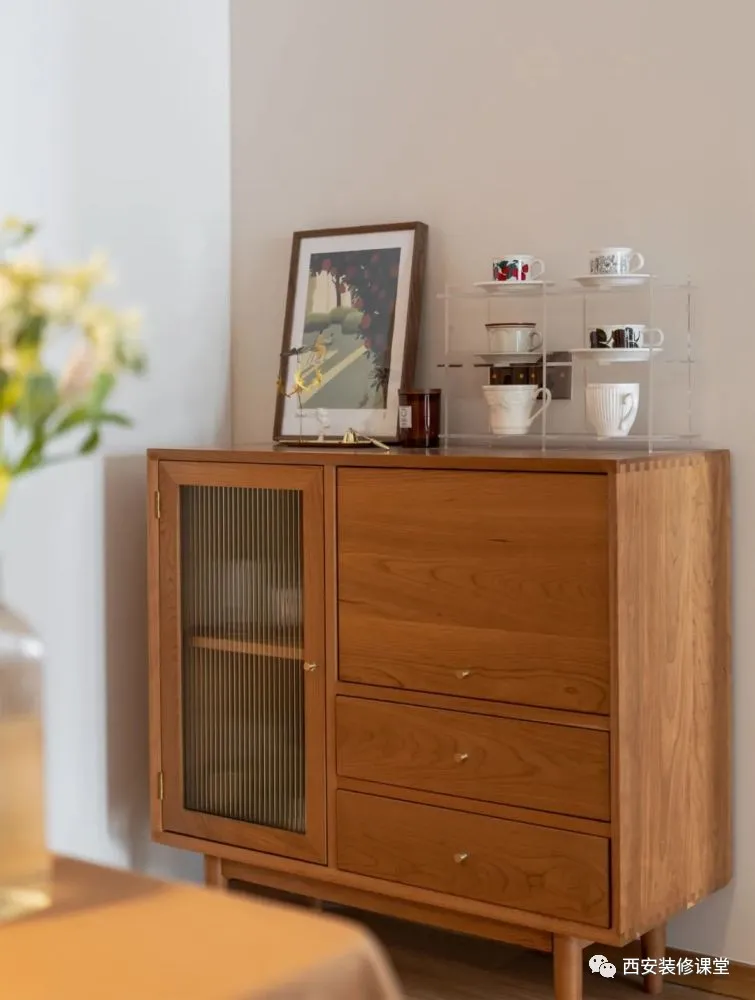 80㎡两室刚需,小夫妻原木温馨家