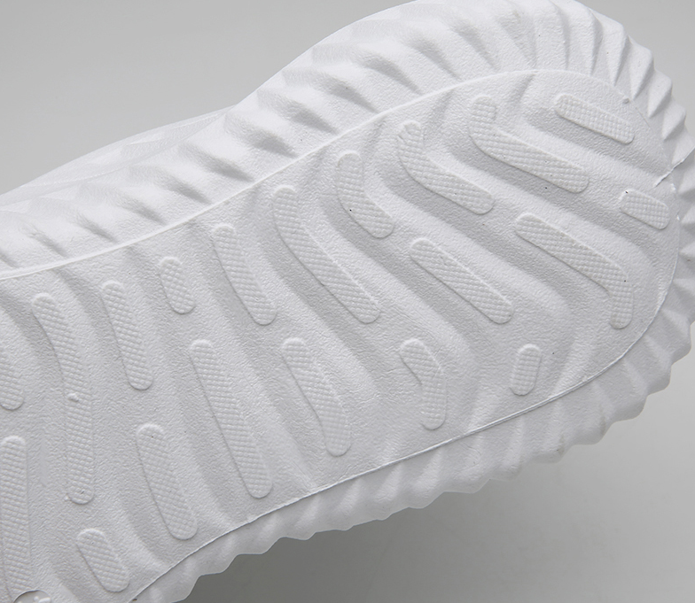 运动鞋|耐克打折，你宁愿丢掉骨气也要买？国货鞋“宾利”面世，鞋友：不香吗？