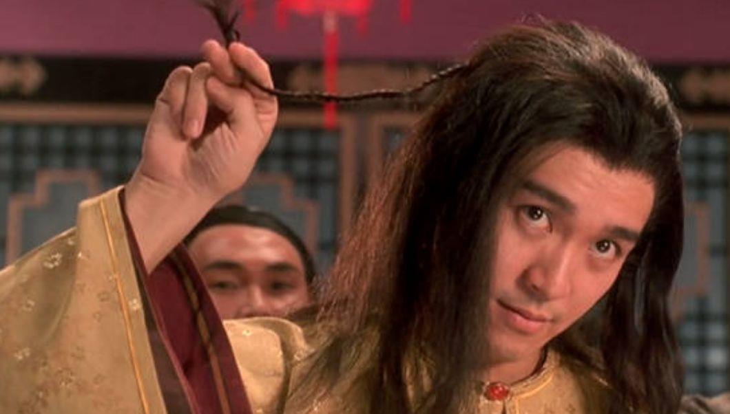 徐少强|周星驰为了还人情，让被雪藏的徐少强饰演赵无极，身上装60个爆破