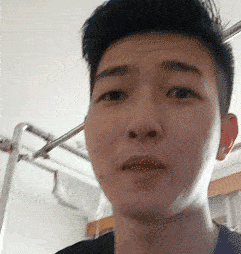 风云视角|搞笑GIF: 这就是富婆的快乐吗