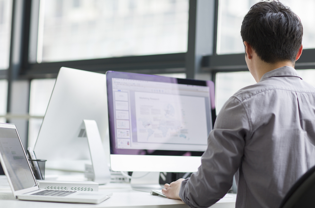 Ainee妈咪|公务员下班需要“戒酒”?新规引起热议,公务员真有那么好吗