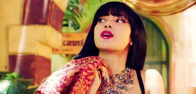 blackpink|BLACKPINK喜欢出道以来的哪套演出服装？