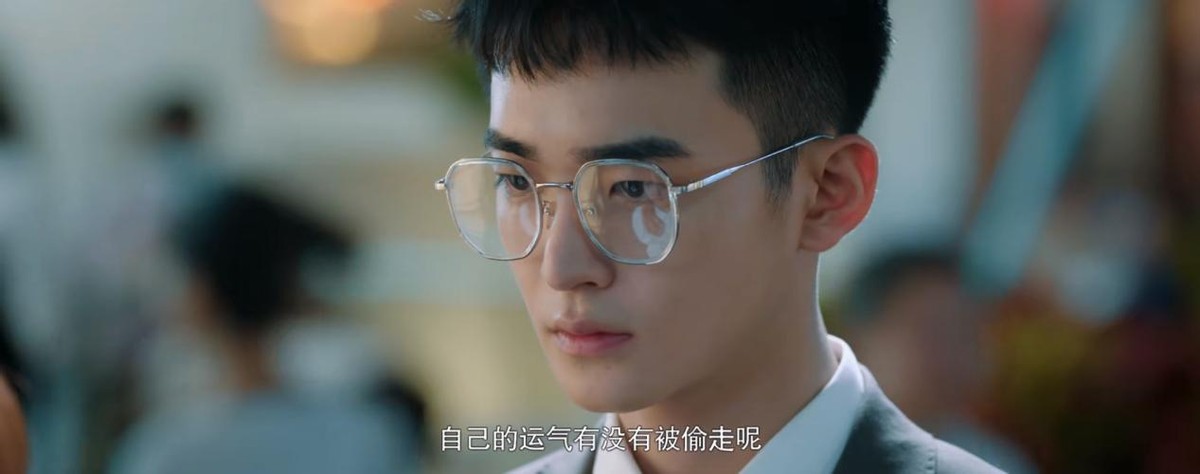 沈周|国产新“王炸剧”太狠！仅播1天冲上飙升榜第一，朱亚文都挡不住