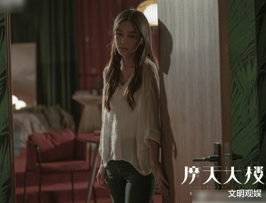 当红女星|baby新剧上线开播，颜值气质一如既往扛打，演技却让观众看呆眼