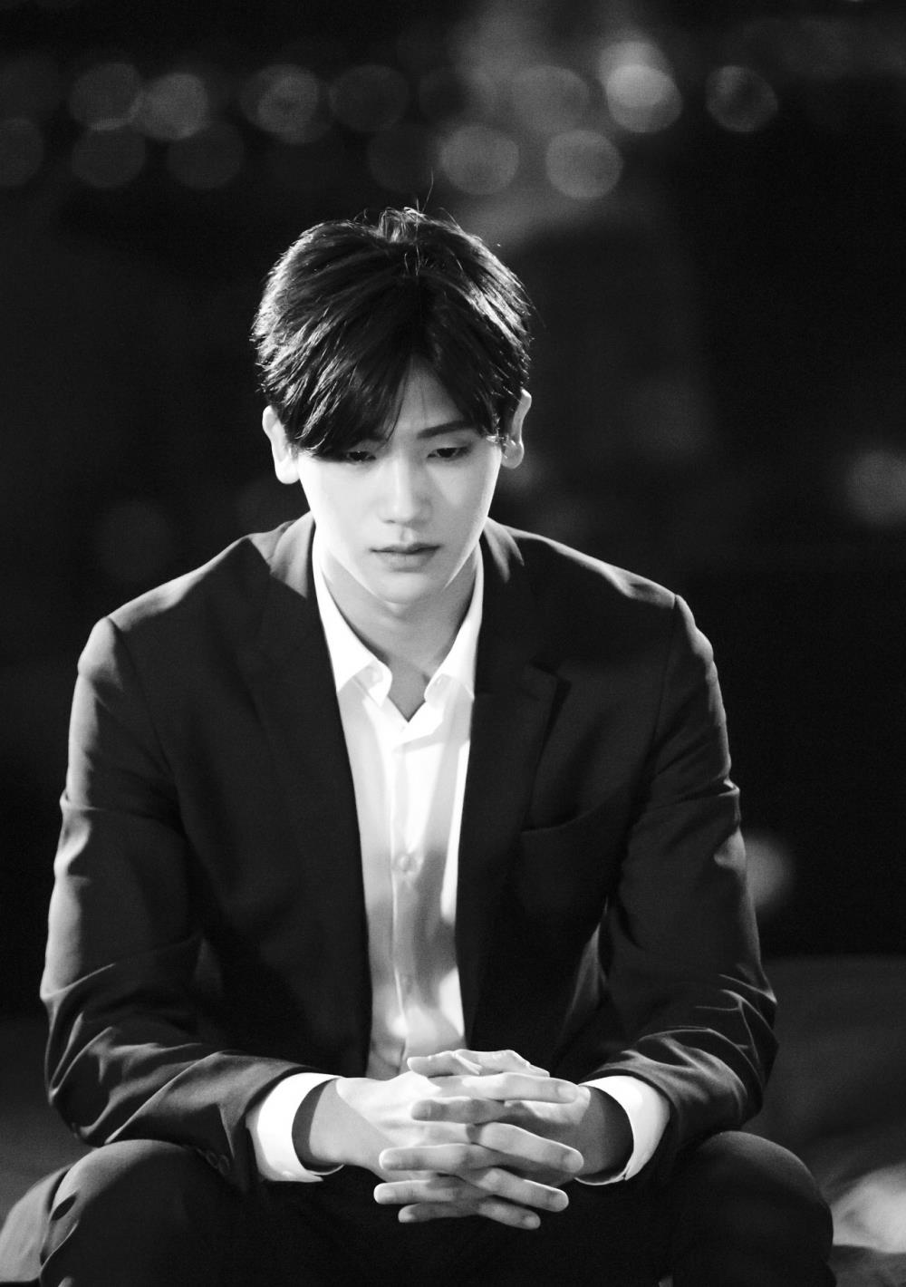 朴炯植|朴炯植《上流社会》时期被封颜值巅峰!霸总帅度爆表,狂露八块肌