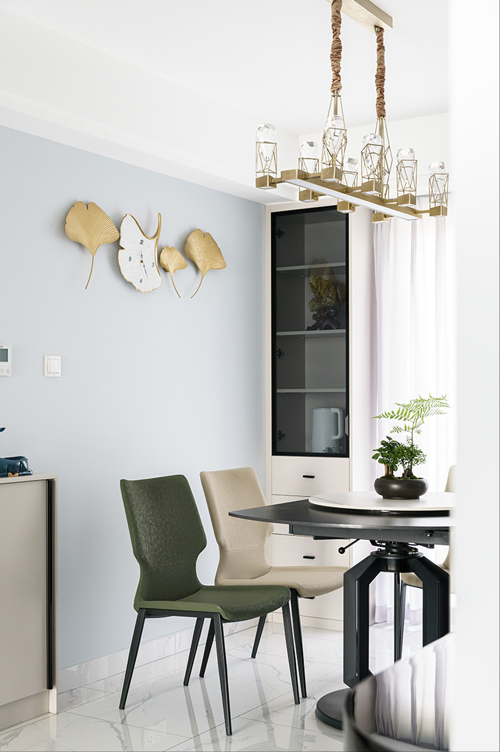 130㎡的简约轻奢风格,马卡龙色为主,冷暖自知