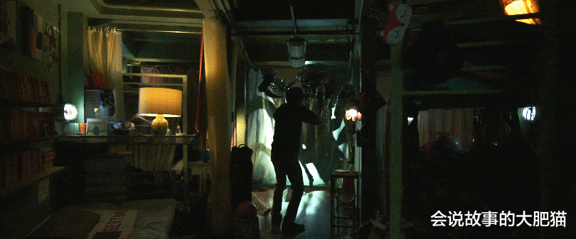 爱与怪物 末日生物图鉴 扭曲而成的恐怖虫族 噩梦里的巨兽