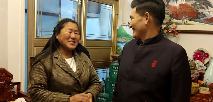 王一博|21岁陈亚男疑被纳入警示名单，要求暂停与她合作，直播赚钱成奢望