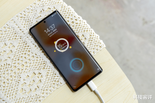 iqoo8|今年的旗舰机型到2022还能打吗？iQOO 8 Pro实际测试