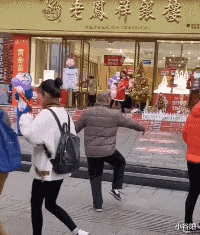 小谷阳|“合租的女室友被男朋友甩了还怀孕了，我该咋办？”神评不愧是神评哈哈哈