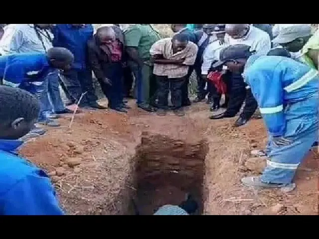 耶稣 非洲牧师自称耶稣且能复活，让信徒把他埋土里三天，卒